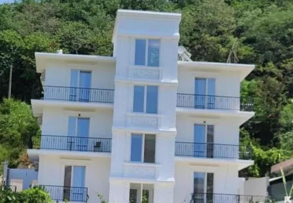 Hotel Fama Škalngur 외부 사진
